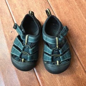 Keen Velcro Sandals 5